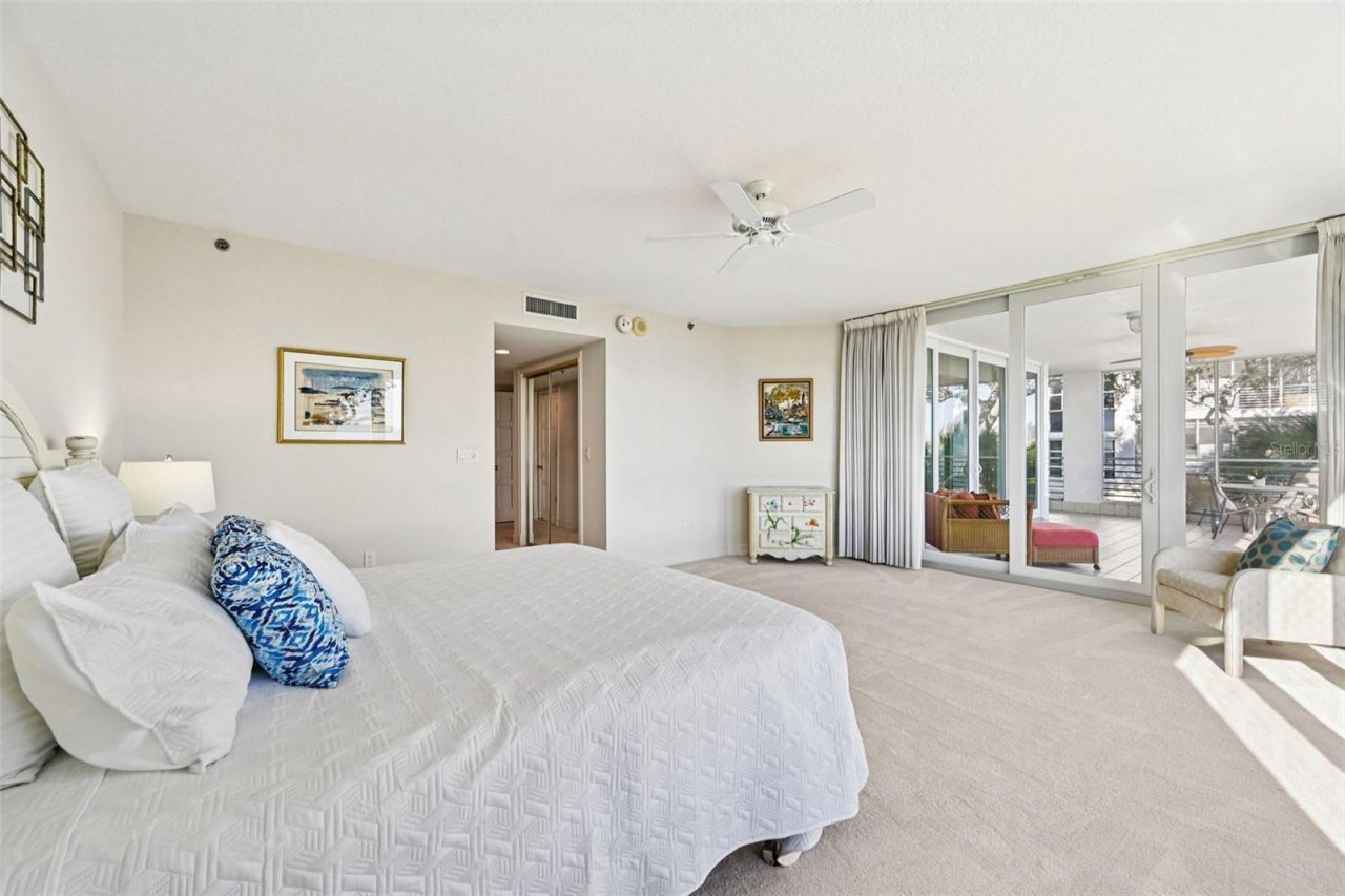 2410 Harbourside Drive, Unit 111, Longboat Key, FL 34228 Photo