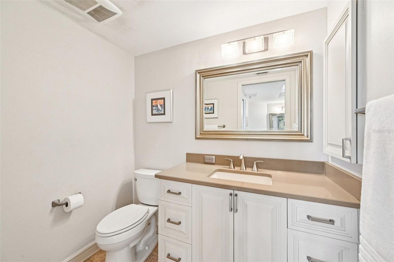 2410 Harbourside Drive, Unit 111, Longboat Key, FL 34228 Photo