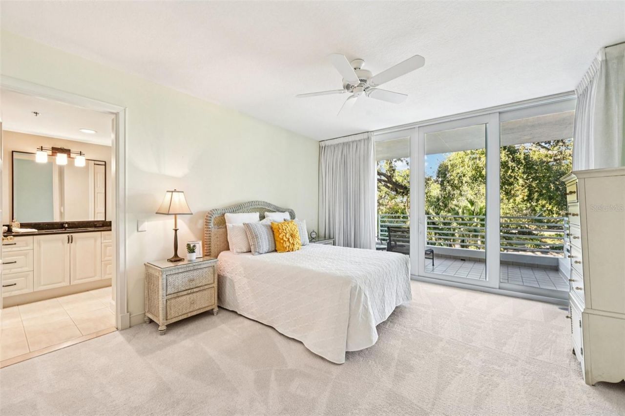 2410 Harbourside Drive, Unit 111, Longboat Key, FL 34228 Photo