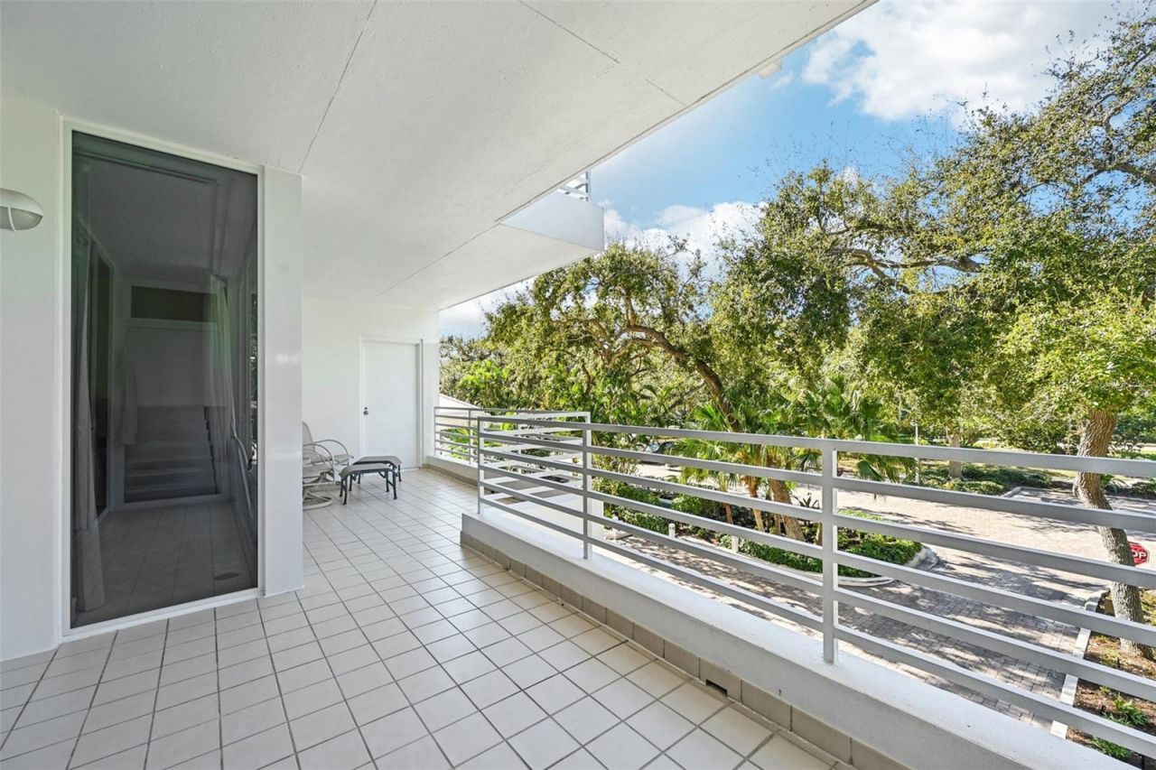 2410 Harbourside Drive, Unit 111, Longboat Key, FL 34228 Photo