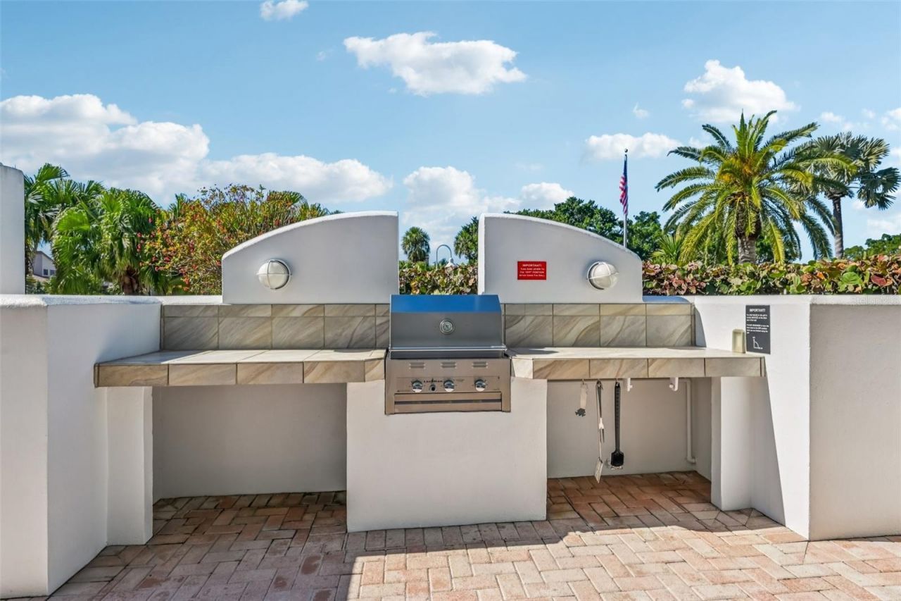 2410 Harbourside Drive, Unit 111, Longboat Key, FL 34228 Photo