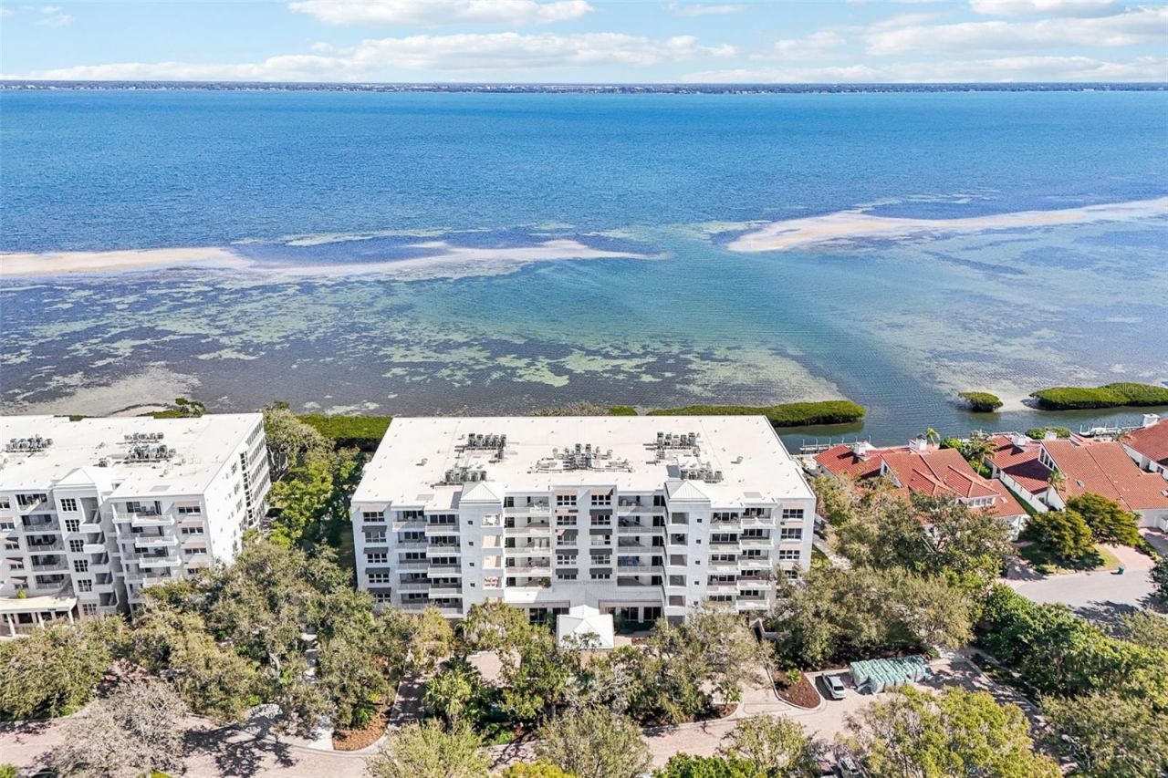 2410 Harbourside Drive, Unit 111, Longboat Key, FL 34228 Photo