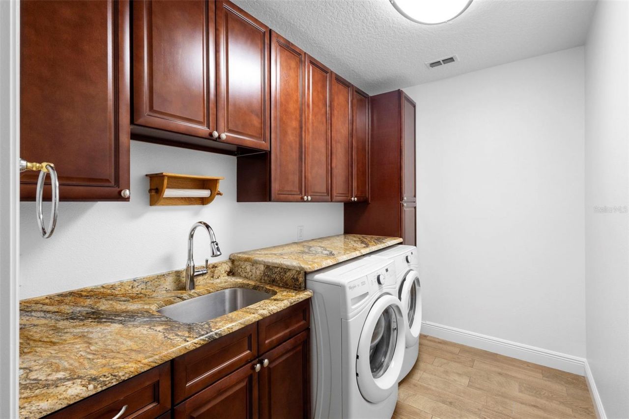 73 Sanctuary Avenue, Debary, FL 32713 Photo