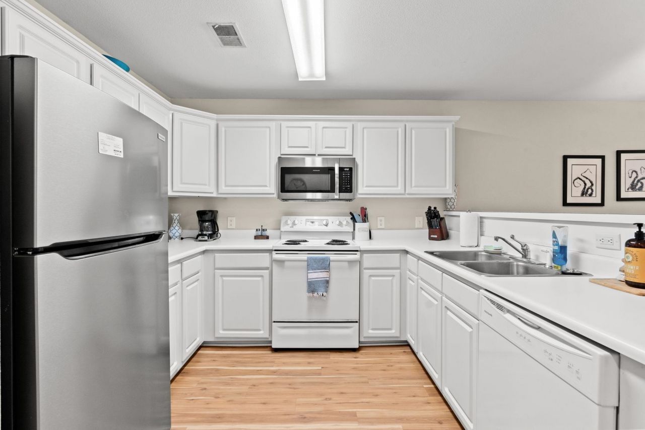 1135 Blue Stem Dr. Photo 10