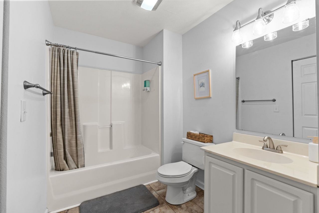 1135 Blue Stem Dr. Photo 16