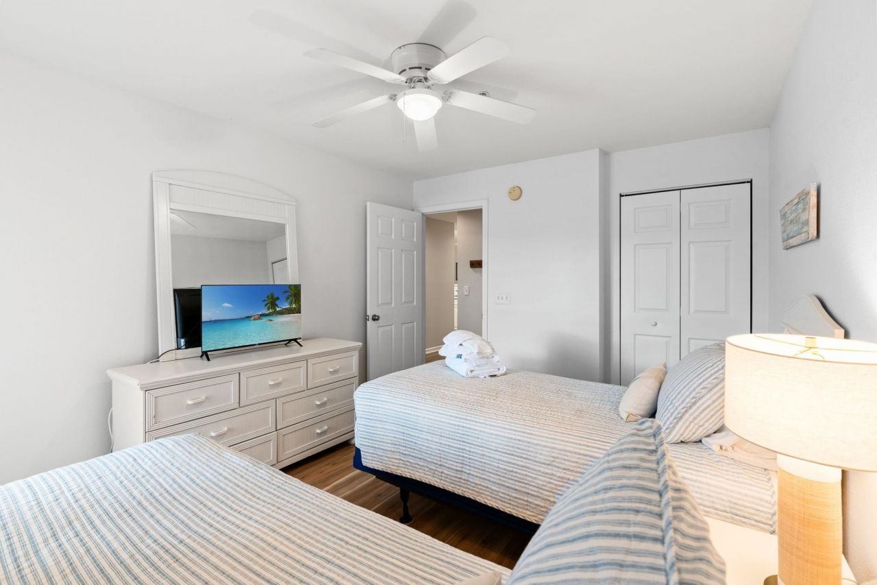 1135 Blue Stem Dr. Photo 18