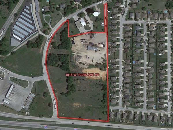 1015 W Park Avenue , Unit D, Weatherford, TX 76086