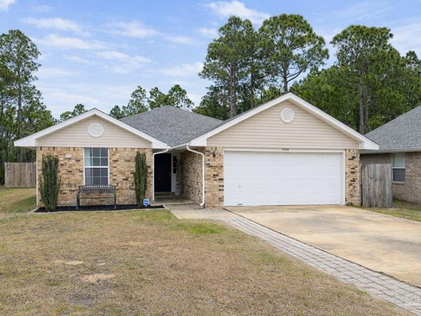 9406 Pine Lilly Ct, Navarre, FL 32566