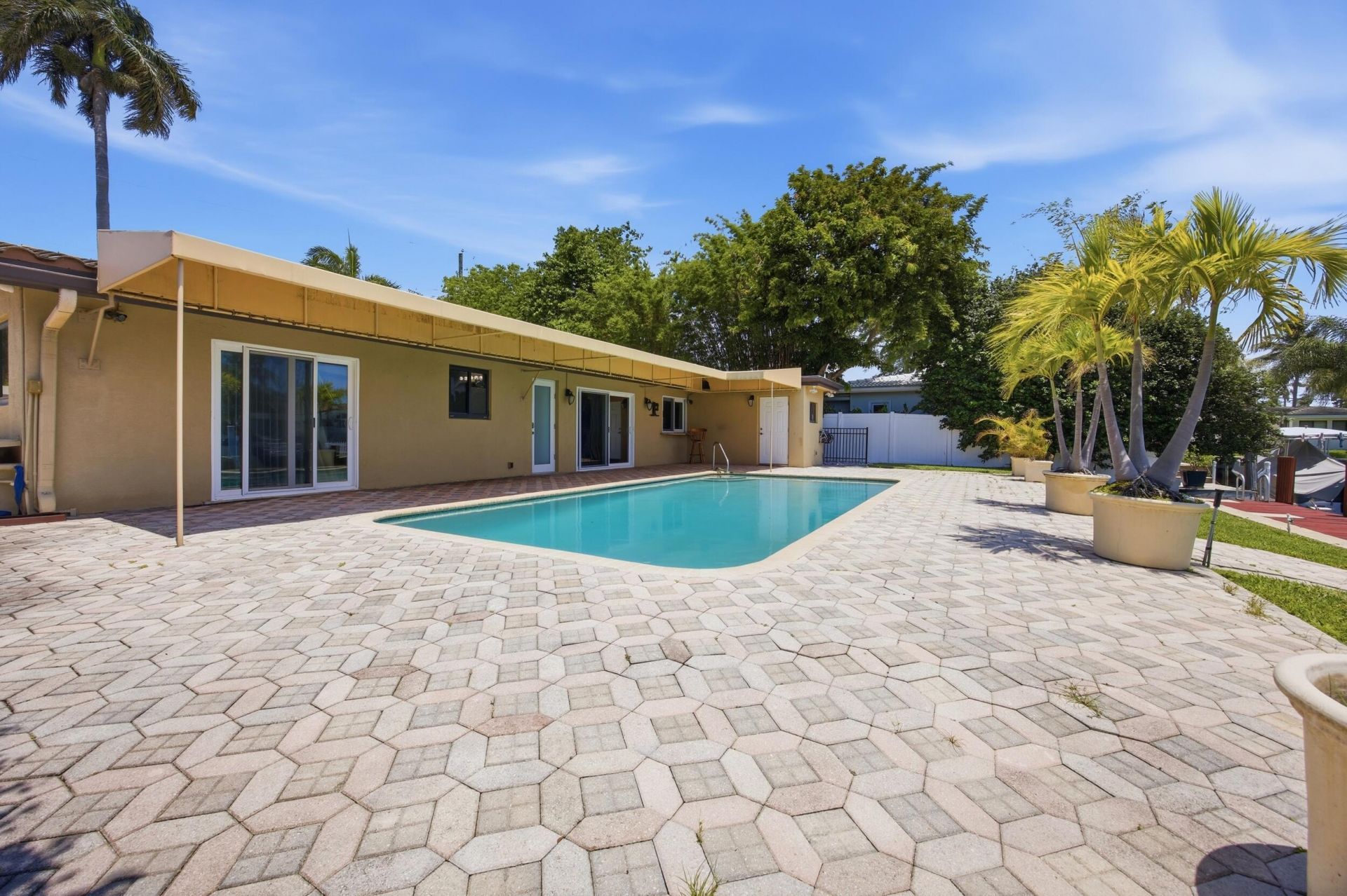 730 SE 3rd Terrace, Pompano Beach, FL 33060 Photo