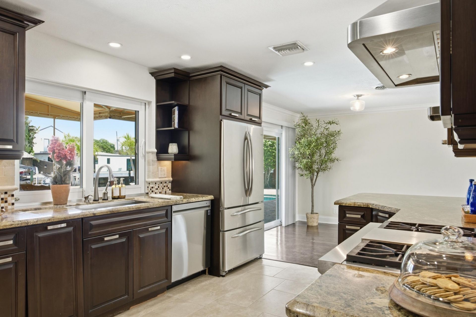 730 SE 3rd Terrace, Pompano Beach, FL 33060 Photo