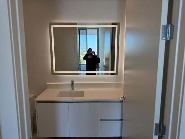 220 Lake Shore Drive, Unit 717, West Palm Beach, FL 33403 Photo