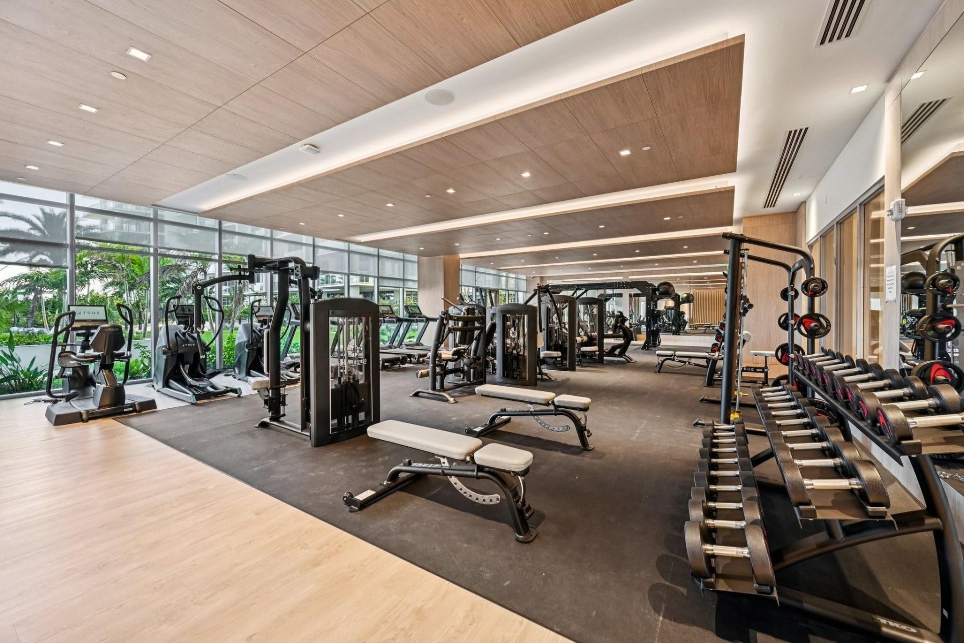 220 Lake Shore Drive, Unit 717, West Palm Beach, FL 33403 Photo