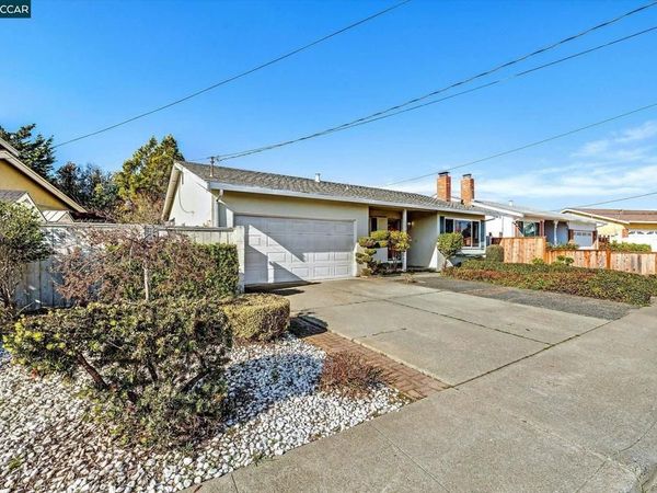 2075 2075 Costa Ct, Pinole, CA 94564