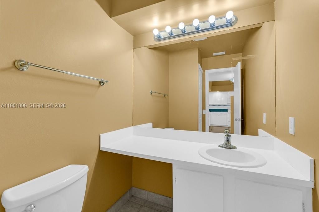 8209 Waterford Ave, Tamarac, FL 33321 Photo