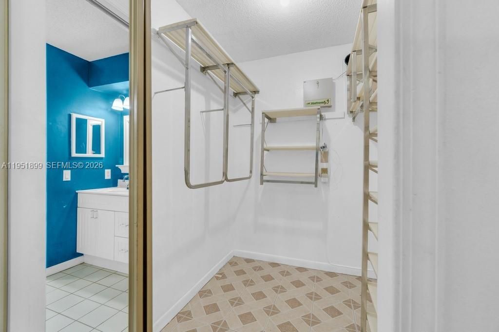 8209 Waterford Ave, Tamarac, FL 33321 Photo