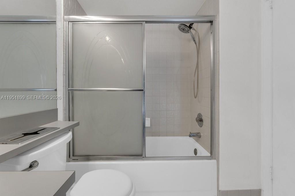 8209 Waterford Ave, Tamarac, FL 33321 Photo