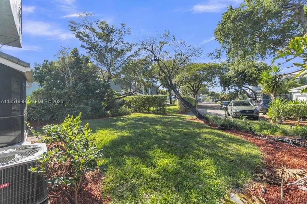 8209 Waterford Ave, Tamarac, FL 33321 Photo