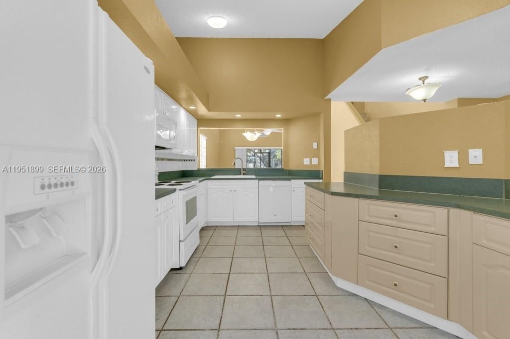 8209 Waterford Ave, Tamarac, FL 33321 Photo