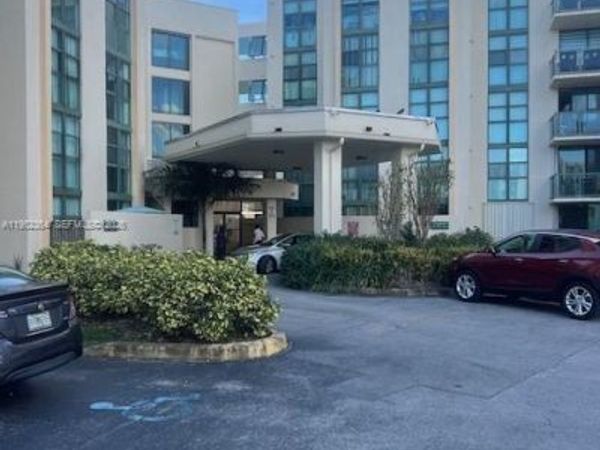 2055 SW 122nd Ave, Unit 519, Miami, FL 33175