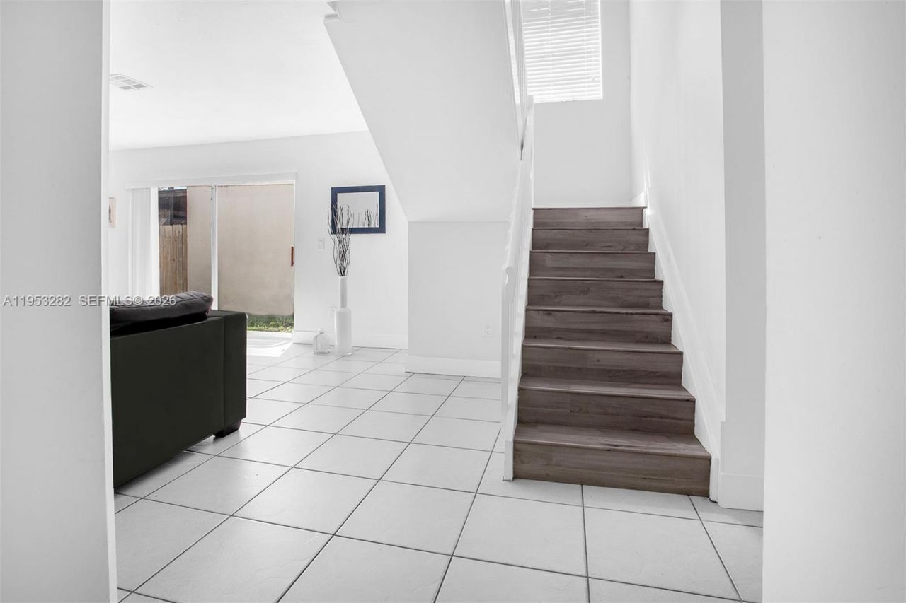 10137 SW 223rd Ter, Cutler Bay, FL 33190 Photo