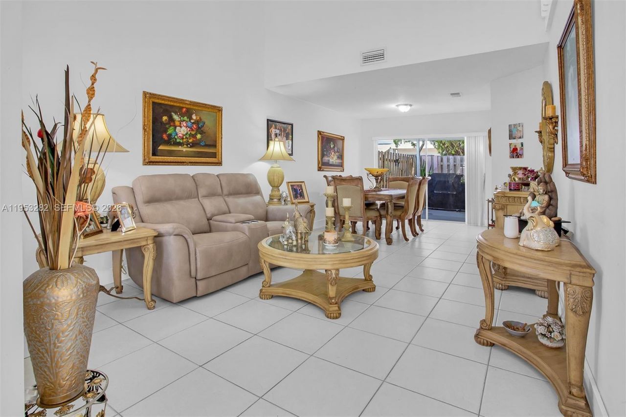 10137 SW 223rd Ter, Cutler Bay, FL 33190 Photo