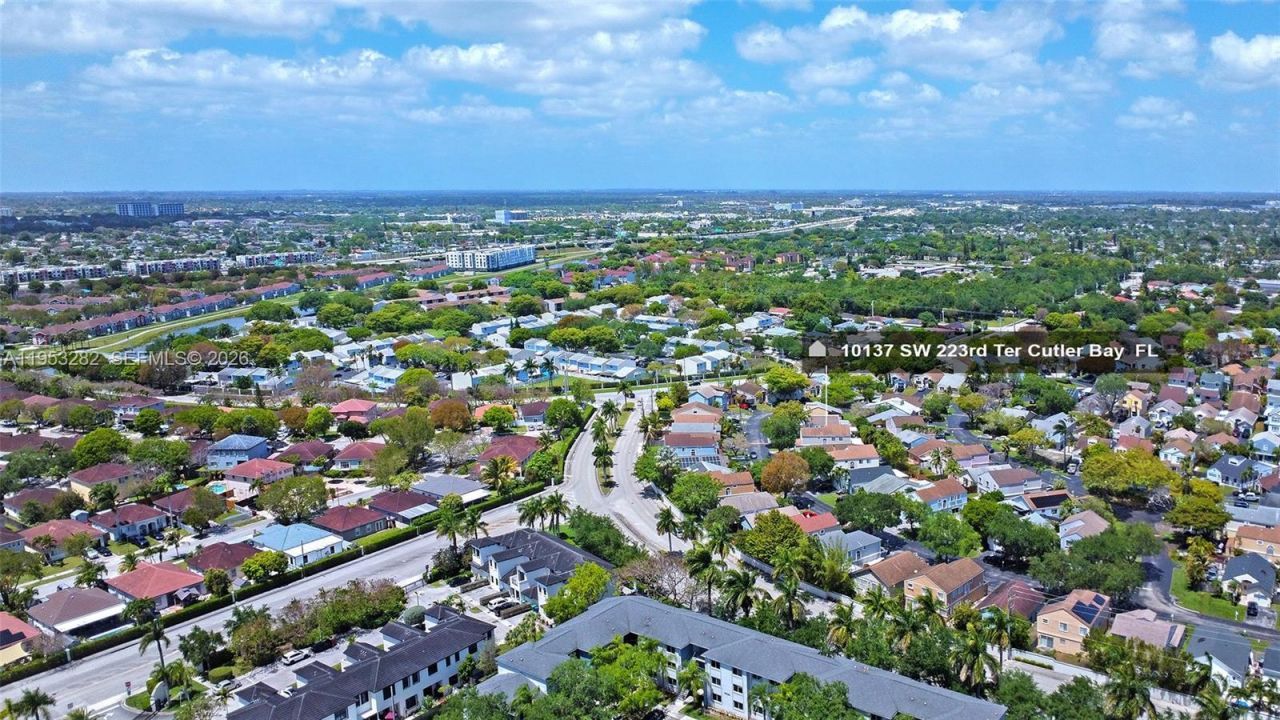 10137 SW 223rd Ter, Cutler Bay, FL 33190 Photo
