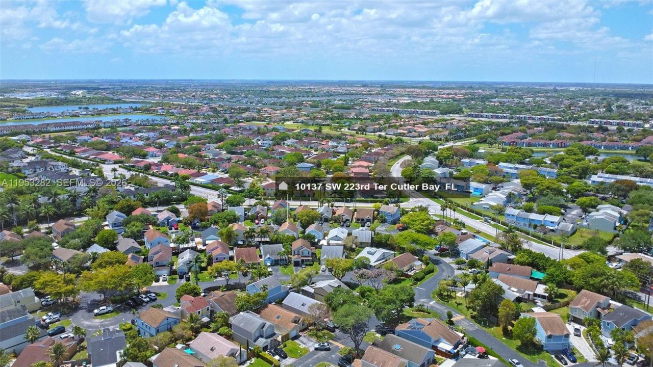 10137 SW 223rd Ter, Cutler Bay, FL 33190 Photo