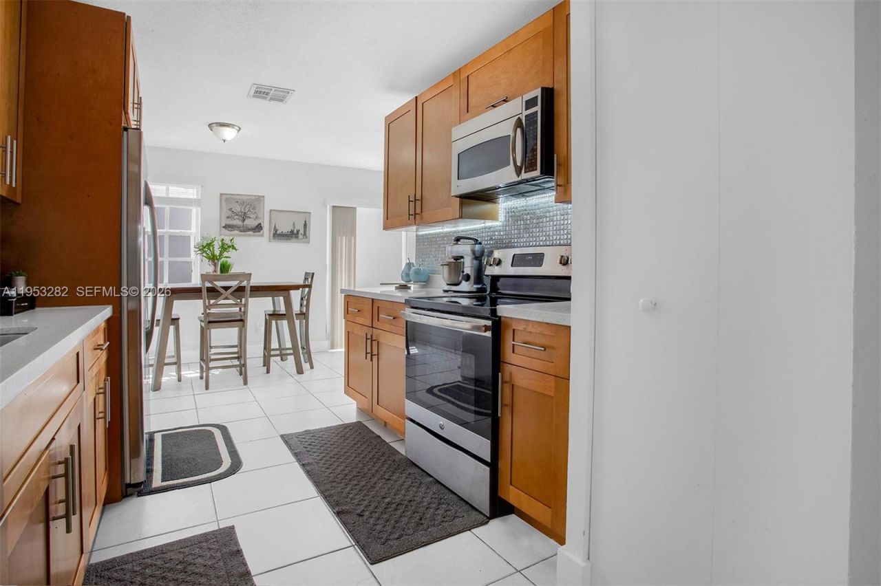 10137 SW 223rd Ter, Cutler Bay, FL 33190 Photo