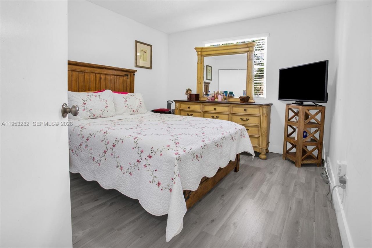 10137 SW 223rd Ter, Cutler Bay, FL 33190 Photo