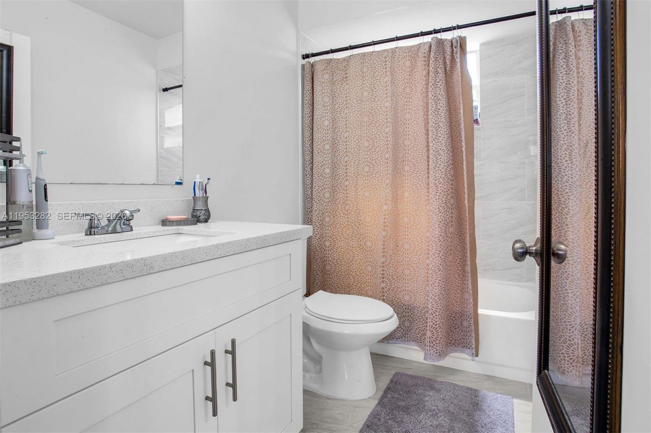 10137 SW 223rd Ter, Cutler Bay, FL 33190 Photo