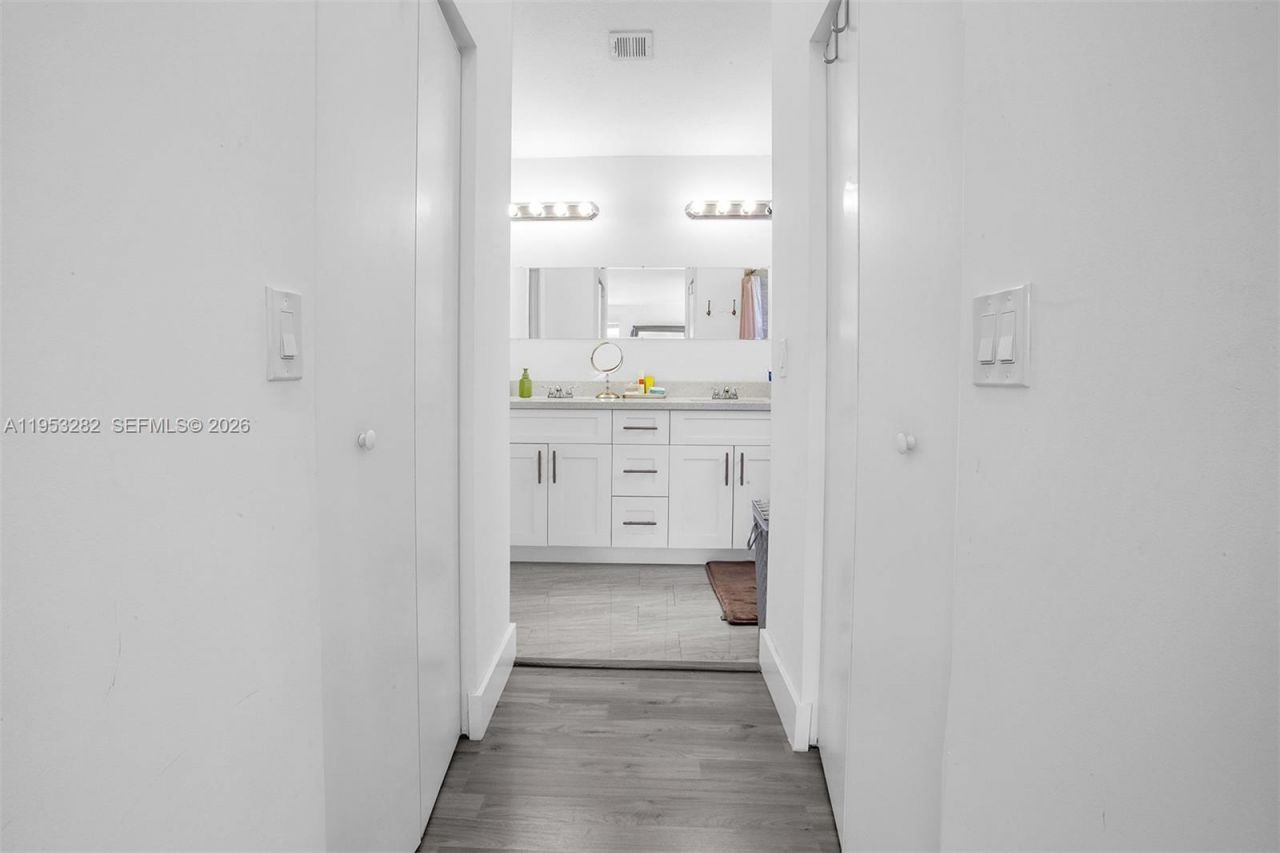 10137 SW 223rd Ter, Cutler Bay, FL 33190 Photo