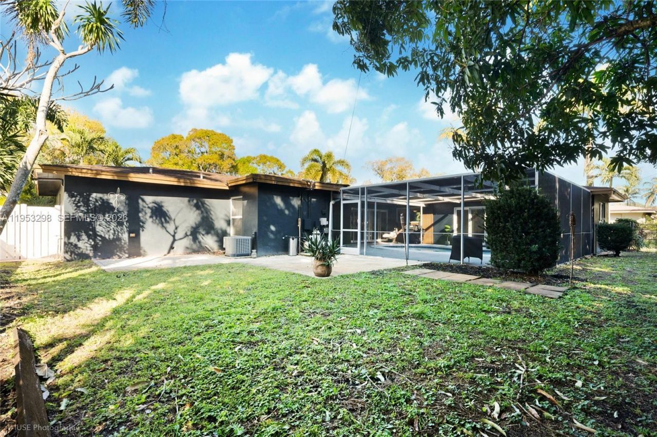 262 SW 54th Ave, Plantation, FL 33317 Photo