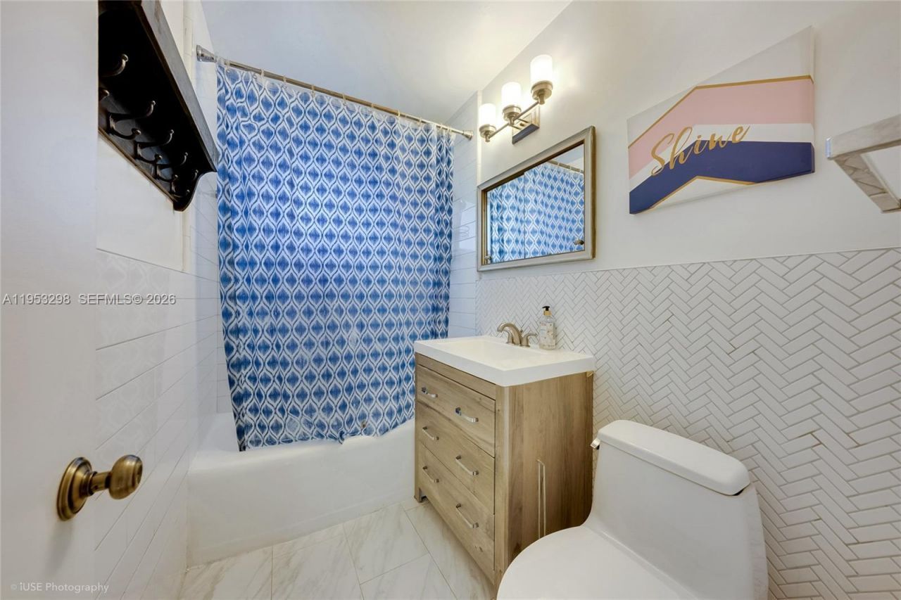 262 SW 54th Ave, Plantation, FL 33317 Photo