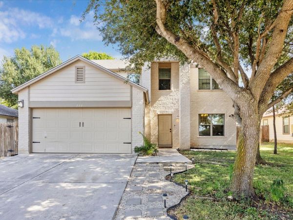 111 Teron DR, San Marcos, TX 78666