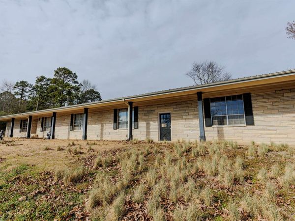 2369 Hwy 64, Morrilton, AR 72110