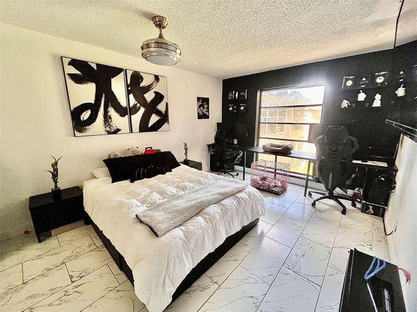 8301 Sands Point Boulevard, Unit 306S, Tamarac, FL 33321