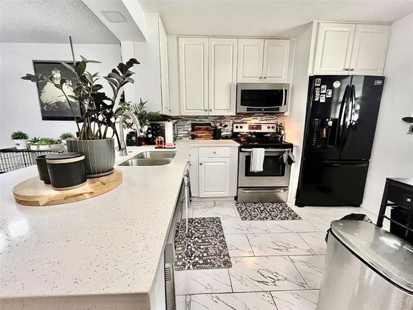 8301 Sands Point Boulevard, Unit 306s, Tamarac, FL 33321