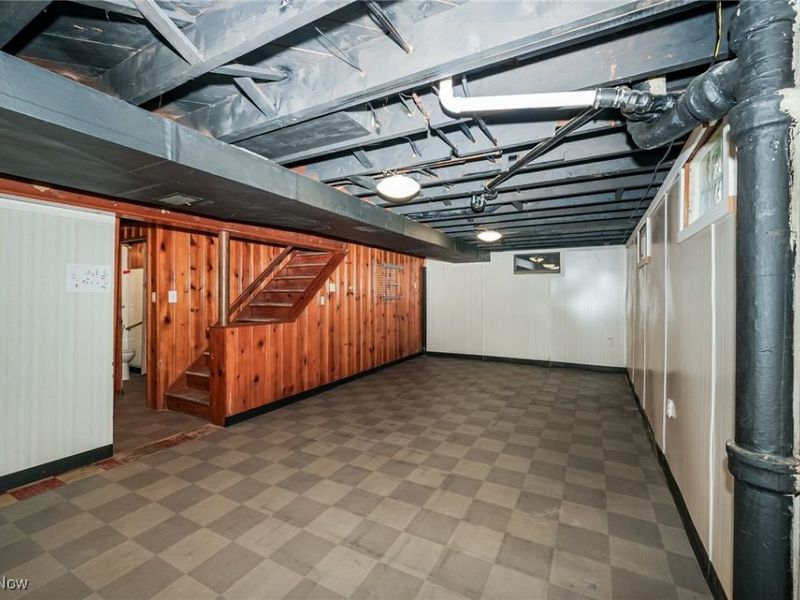 962 Iona Avenue, Akron, OH 44314 Photo 14