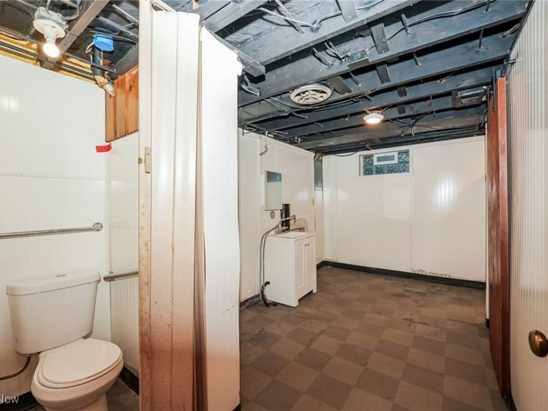 962 Iona Avenue, Akron, OH 44314 Photo 16