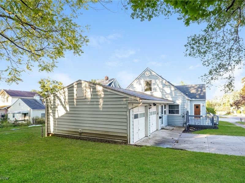 962 Iona Avenue, Akron, OH 44314 Photo 2