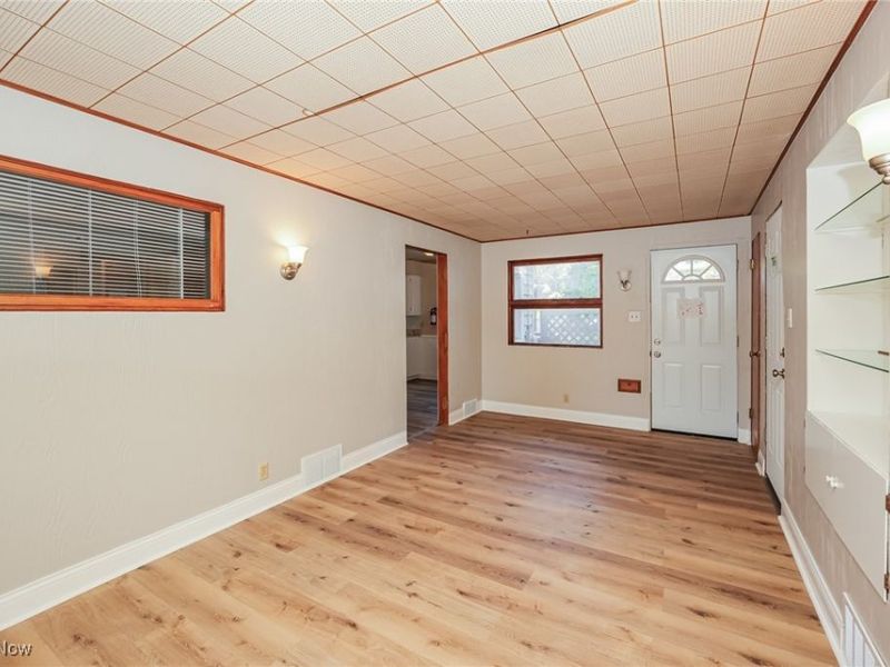 962 Iona Avenue, Akron, OH 44314 Photo 3