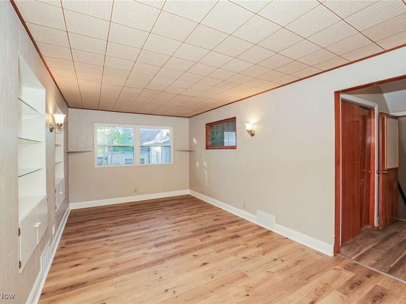 962 Iona Avenue, Akron, OH 44314 Photo 4