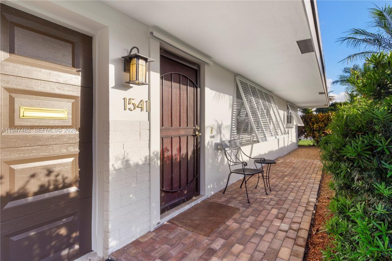 1541 NW 83rd Way, Pembroke Pines, FL 33024 Photo