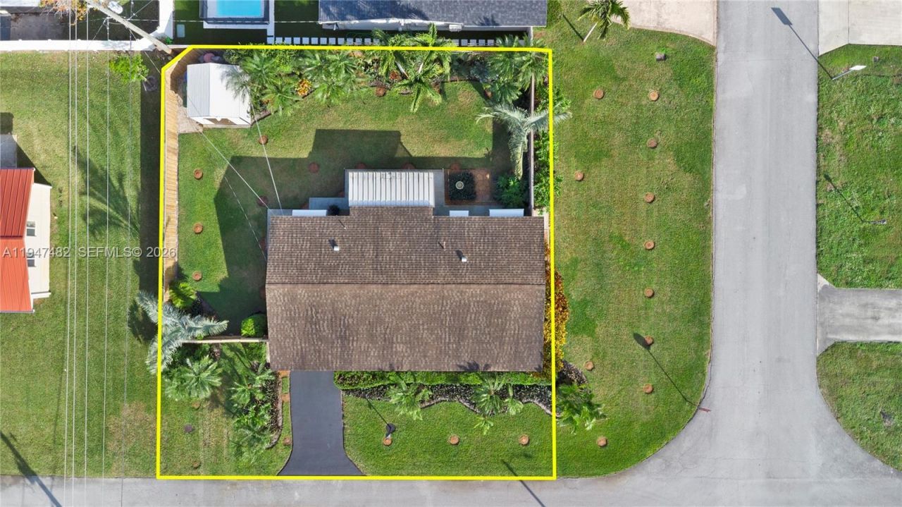 1541 NW 83rd Way, Pembroke Pines, FL 33024 Photo