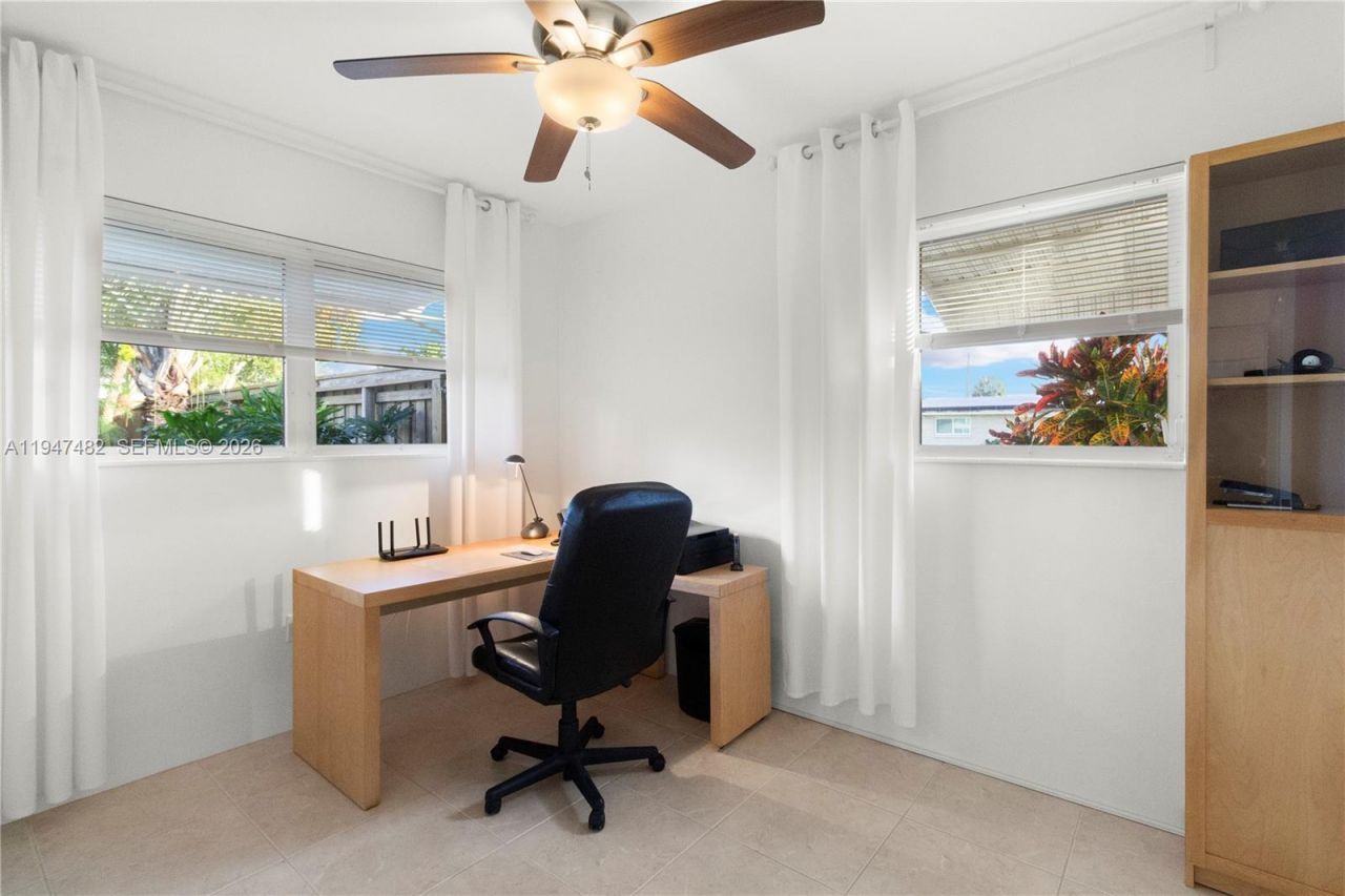 1541 NW 83rd Way, Pembroke Pines, FL 33024 Photo