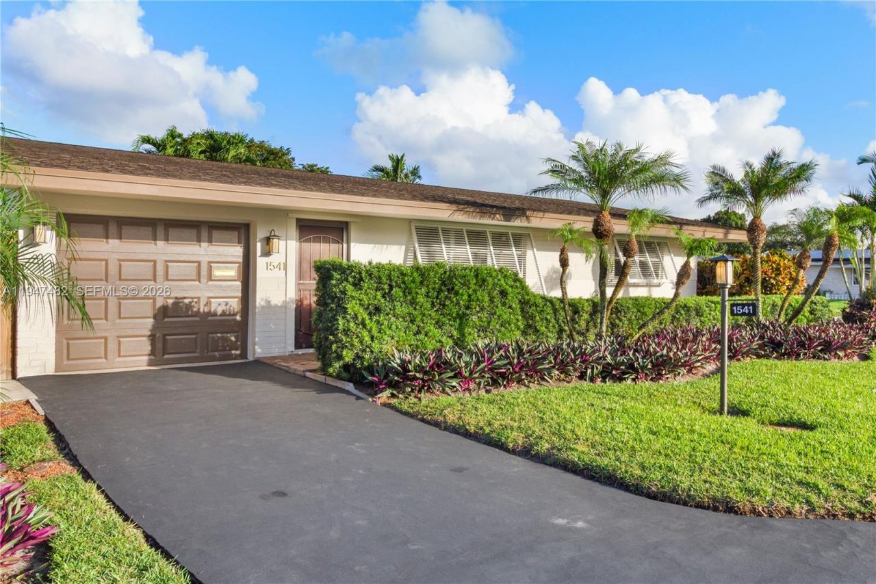 1541 NW 83rd Way, Pembroke Pines, FL 33024 Photo