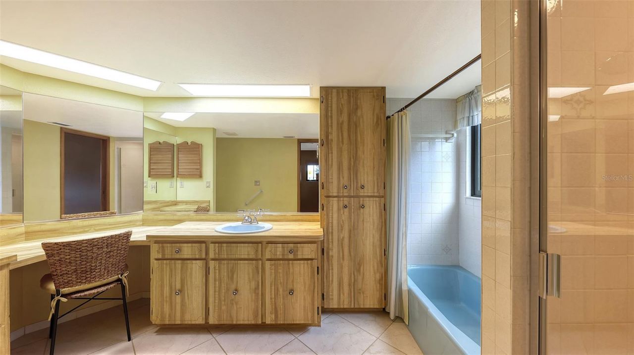 7603 Alhambra Drive, Bradenton, FL 34209 Photo