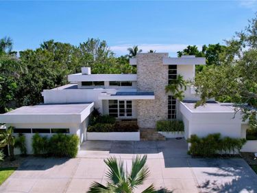 1347 HARBOR DRIVE, SARASOTA, FL 34239