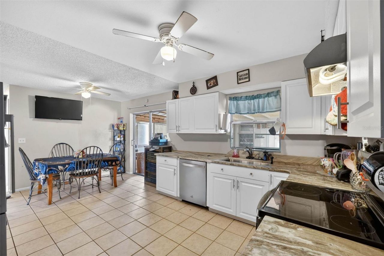 2613 Fowler Avenue, Auburndale, FL 33823 Photo