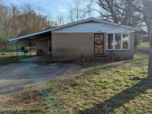 454 Fourth Street , Henderson, TN 38340